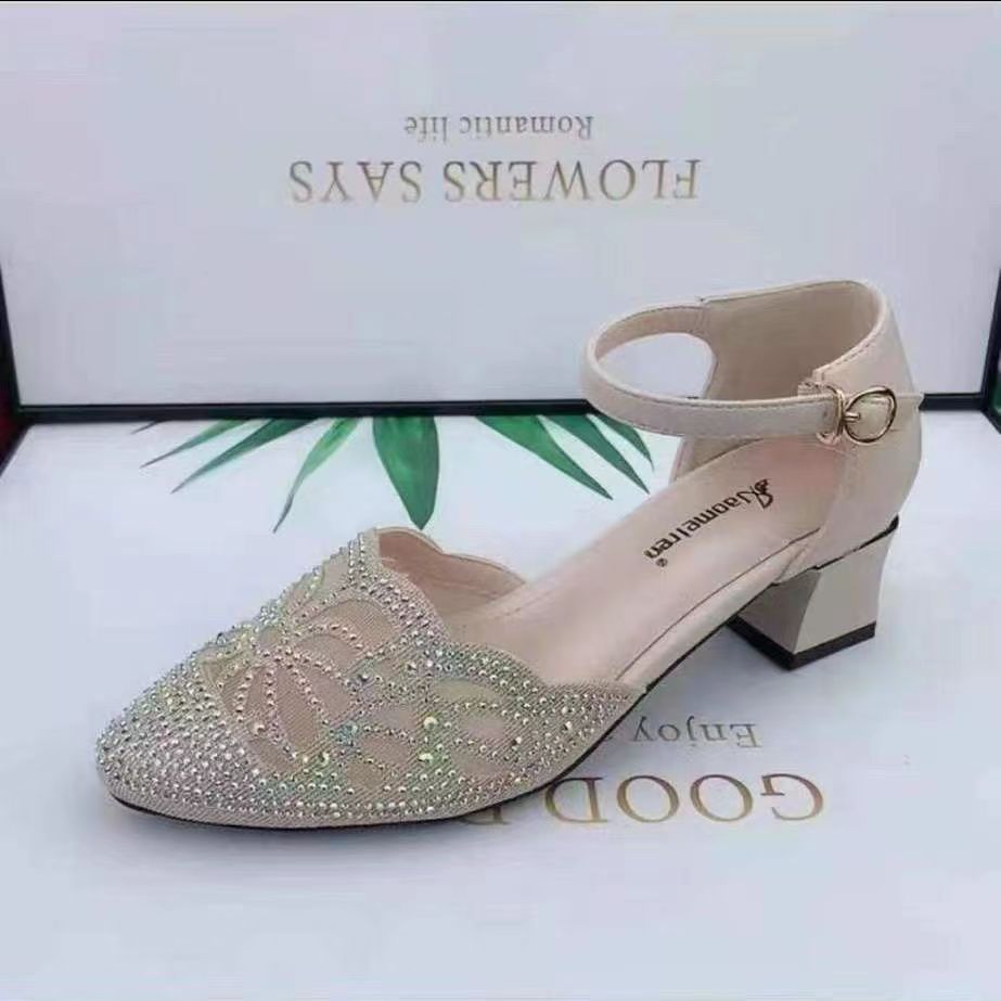 💞👡【Reducere 50%】【35-40】Sandale cu toc jos, la modă, în stil nou 2025, confortabile și care nu obosesc la mers