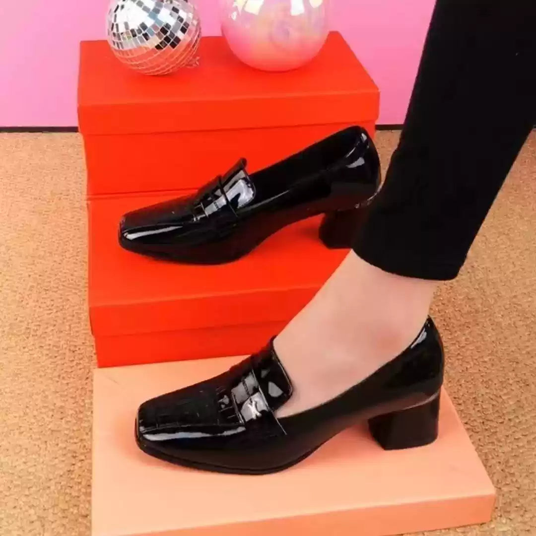 🔥【HOT SALE】🔥🔥【35-40】2026 nowe modne lakierowane buty ze średnim obcasem