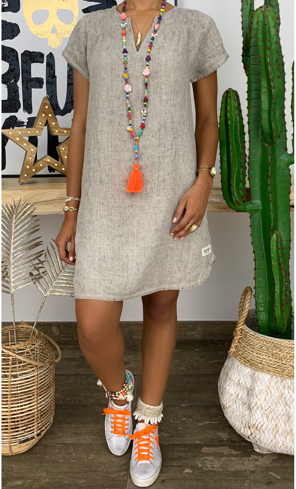 💥Ofertă limitată în timp💥【S-5XL】💐Rochie midi confortabilă din bumbac și in, cu decolteu în V, la modă și confortabilă, nou-venită
