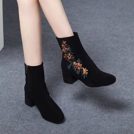 🔥🥰 【35-40】 Iarna 2024 Noua moda femeie din piele intoarsa brodata Pantofi din piele de inalta calitate-3818813