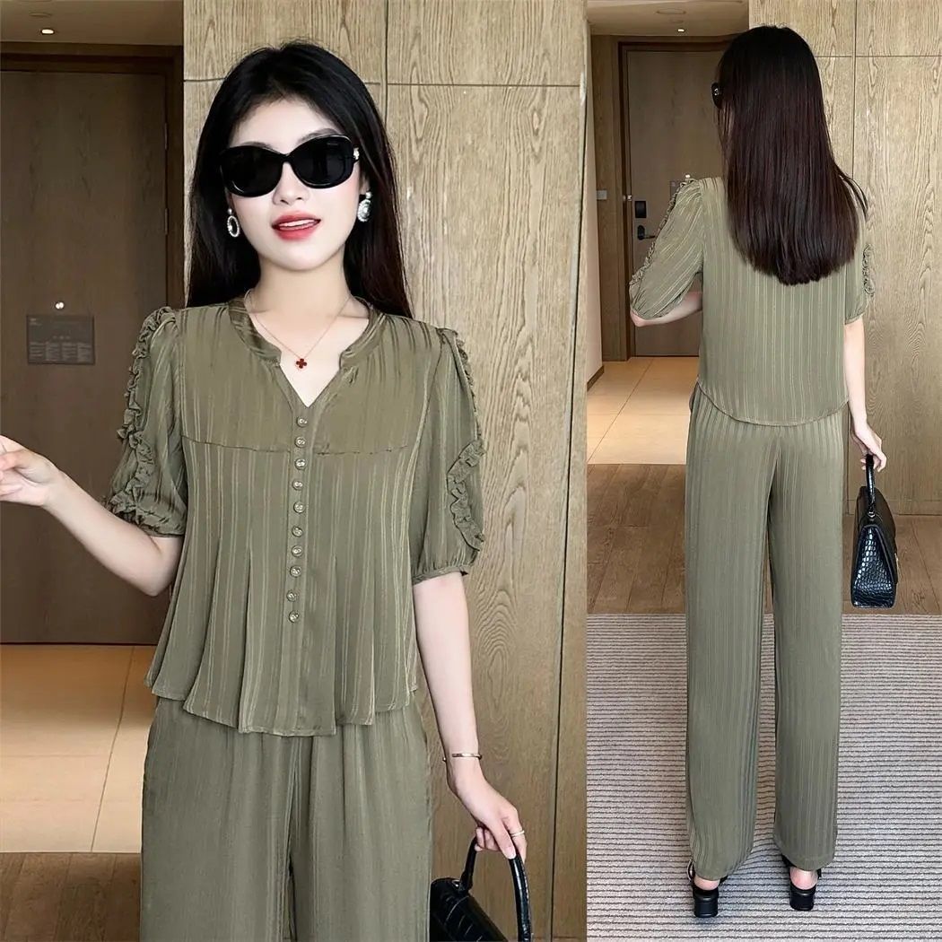 💥🔥【Top + pantaloni】【Cumpără 1 primești 1 gratis】【40-80kg】2025 Noua modă leisure Ice Silk Suit Costum din două piese pentru femei