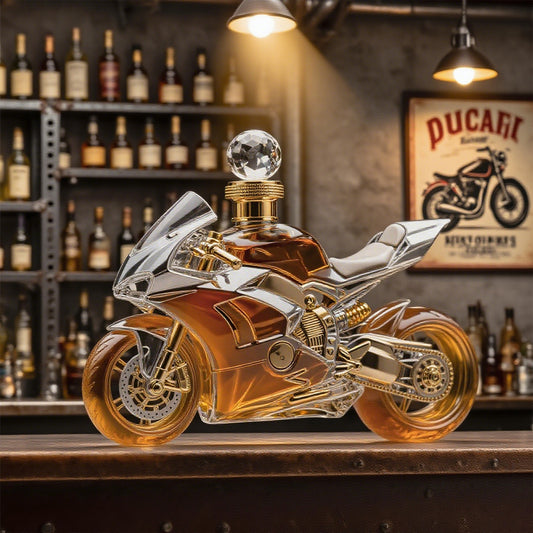 🔥Hit Sprzedaży 【Rabat 50%】🚗 Kreatywna szklana butelka do whisky w stylu motocyklowym