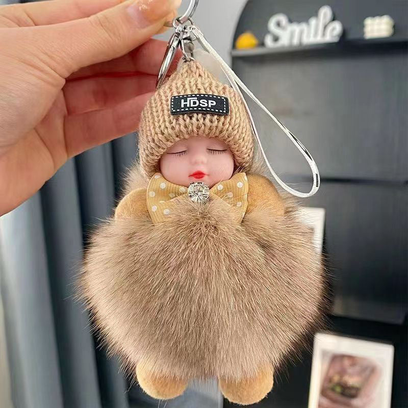 😴🧸🚗Kupte 3 a dostanete 3 zdarma🔥Přívěsek na auto ve tvaru spící panenky, kreslený přívěsek na klíče s motivem plyšové hračky.