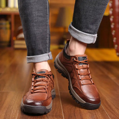 👞【39–48】Męskie casual skórzane buty: miękka skóra oraz antypoślizgowa, wytrzymała podeszwa.