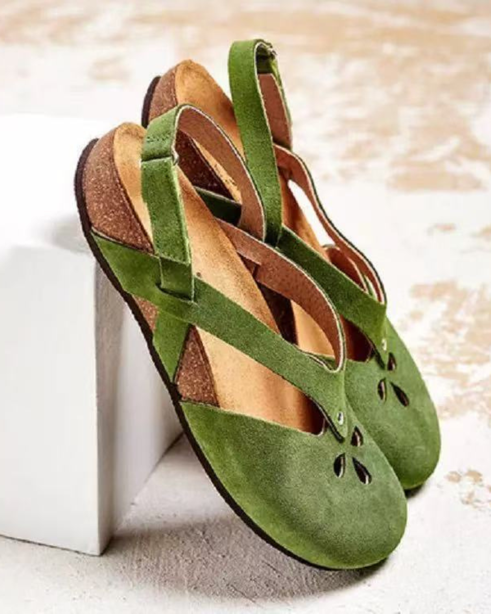 ✨✨【Obmedzená ponuka】【35–44】Dámske rekreačné kožené sandále 2025 ✅ Okrúhla špička ✅ Plochá podrážka