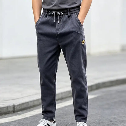 👖【M-6XL】Vaqueros de corte holgado para hombre: elásticos, cómodos, resistentes a las manchas e ideales para el trabajo