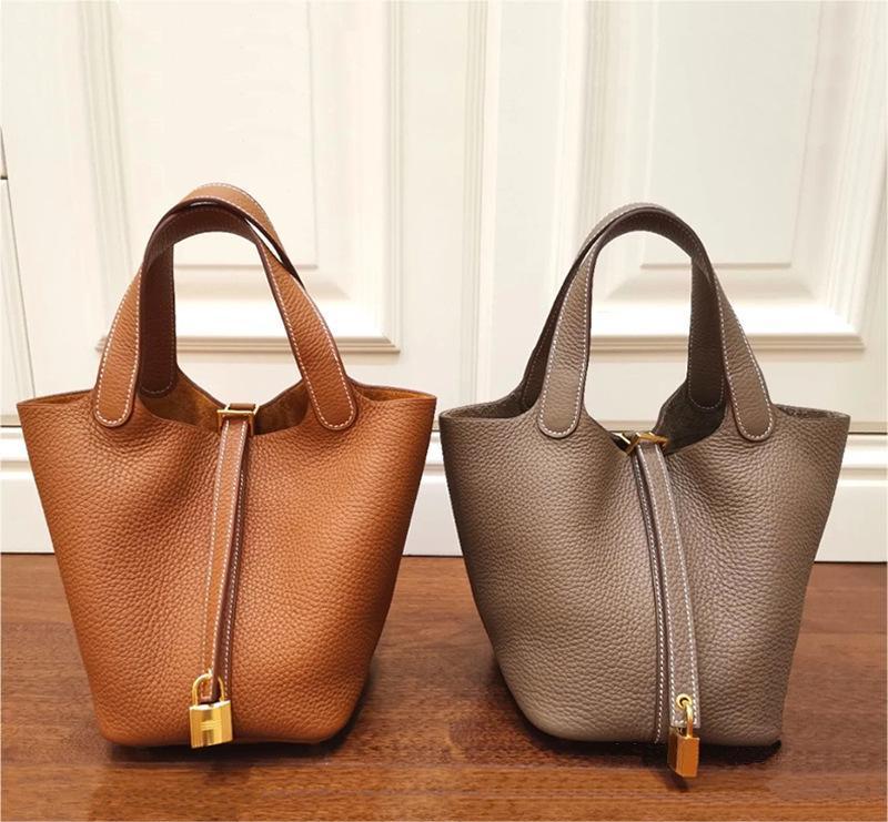 👜 Torba od prave kože sa zateznom vezicom i mini patentnim zatvaračem.