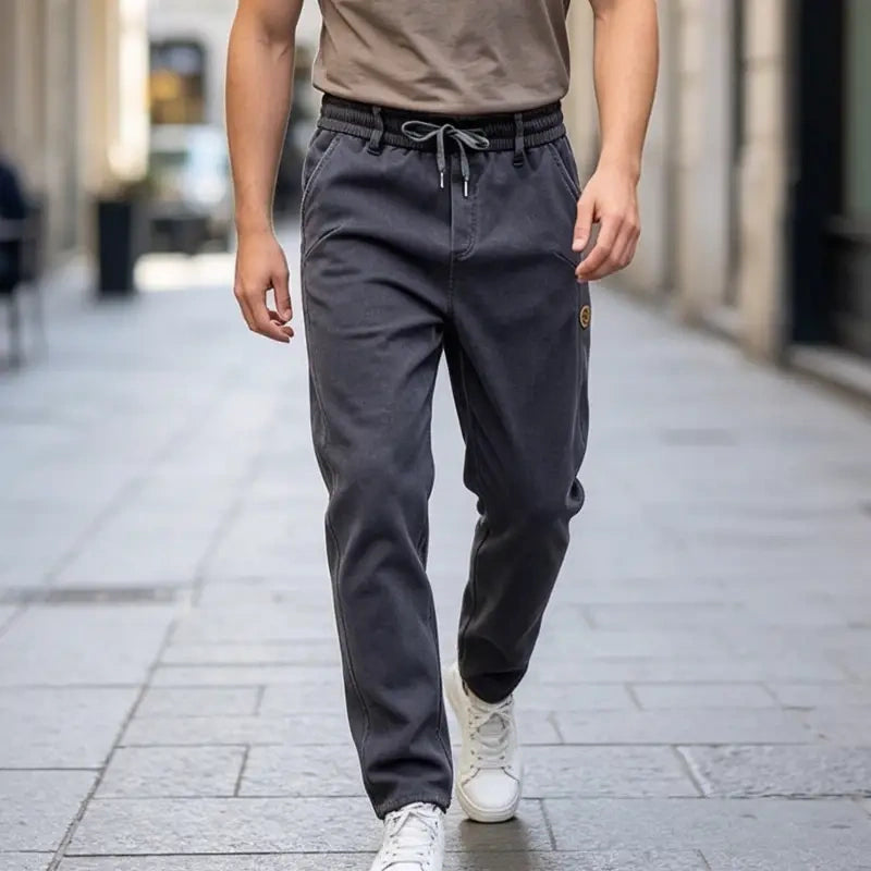 👖【M-6XL】Vaqueros de corte holgado para hombre: elásticos, cómodos, resistentes a las manchas e ideales para el trabajo