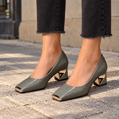 【34-42】Nowe francuskie buty z grubymi obcasami i fakturą, płytkie otwarcie