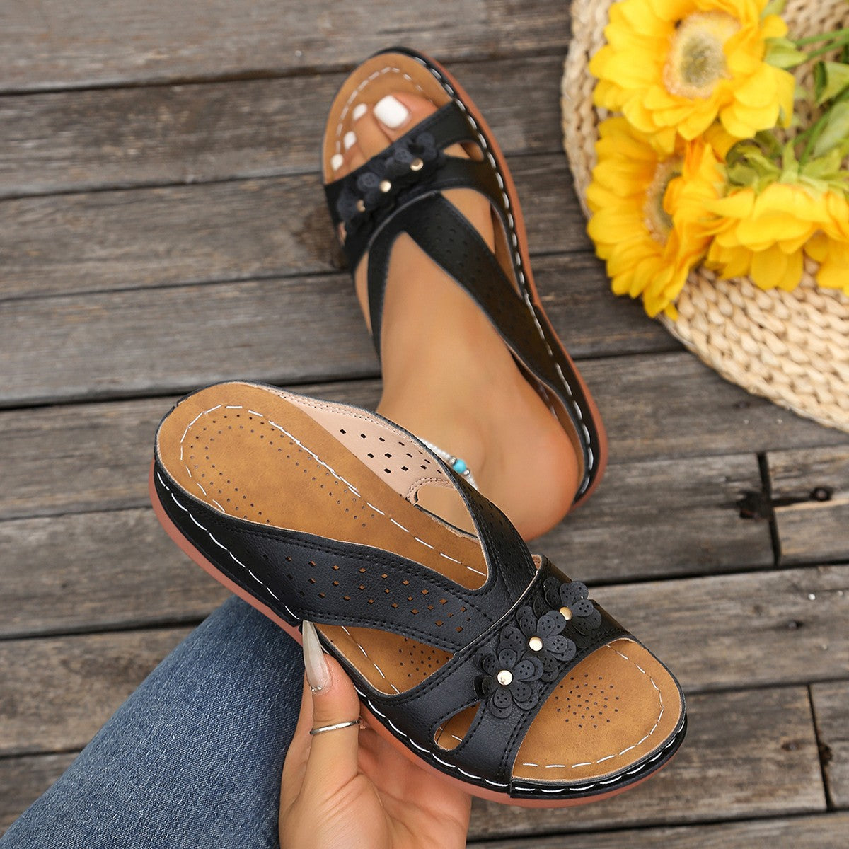 😍【50% OFF】[36-43] Papuci casual din piele pentru femei, cu talpă de cauciuc, pentru o experiență confortabilă de mers