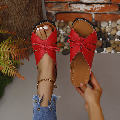 🔥【Rabat 50%】✨【Obcas 5,5 cm】Nowe damskie sandały na koturnie z miękką podeszwą – modna kokarda
